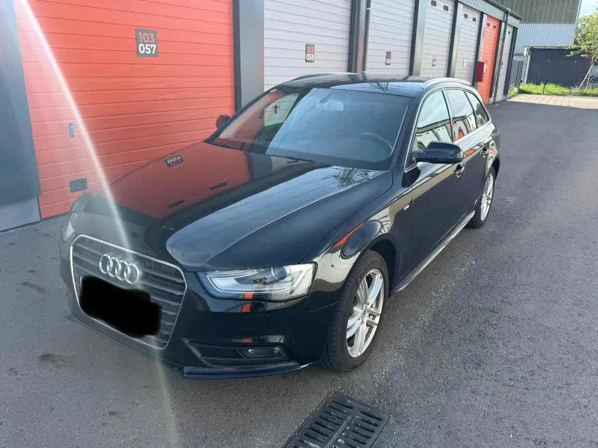 Audi A4 2013 photo 3