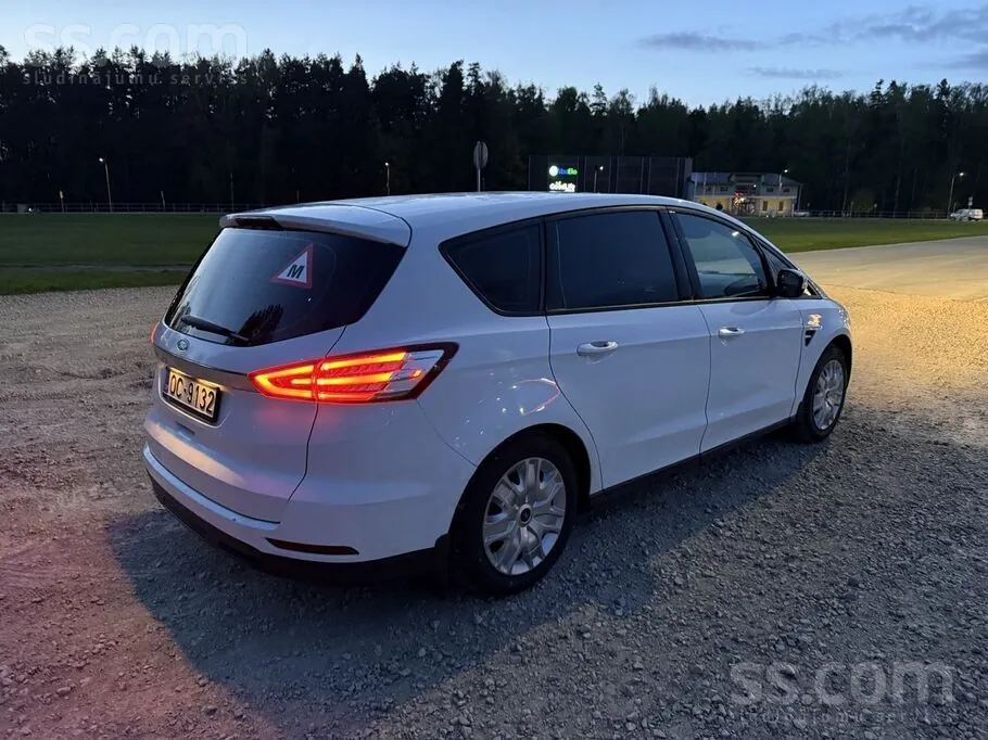 Ford S-Max 2016 photo 3