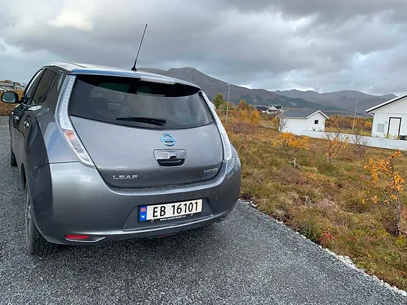 Nissan Leaf 2016 photo 2