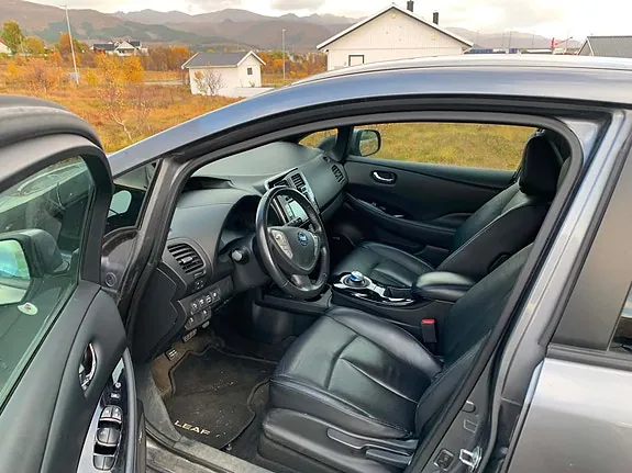 Nissan Leaf 2016 photo 4