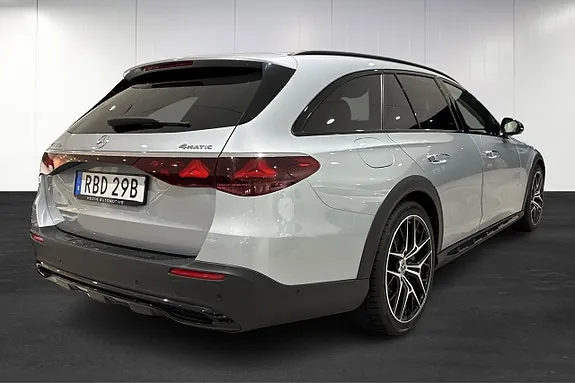 Mercedes-Benz E300 De 2024 photo 4
