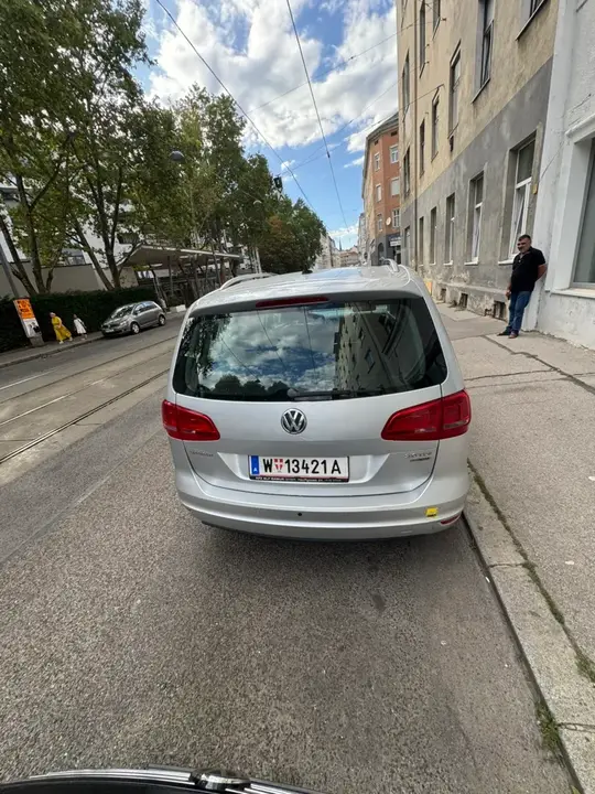 Volkswagen Sharan 2011 photo 3