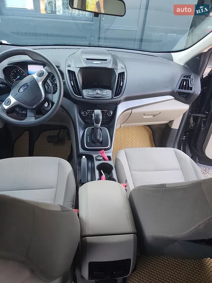 Ford Escape 2012 photo 3