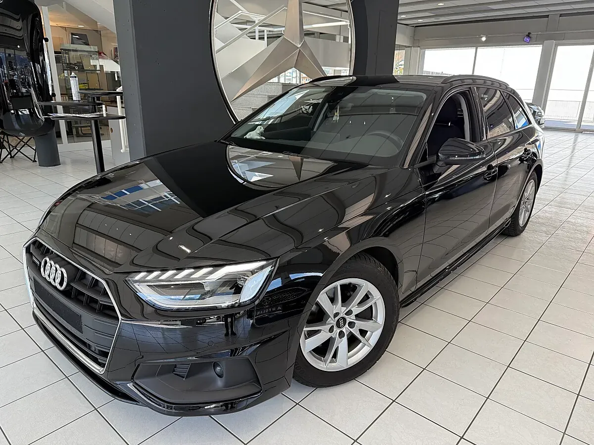 Audi A4 2021 photo 2