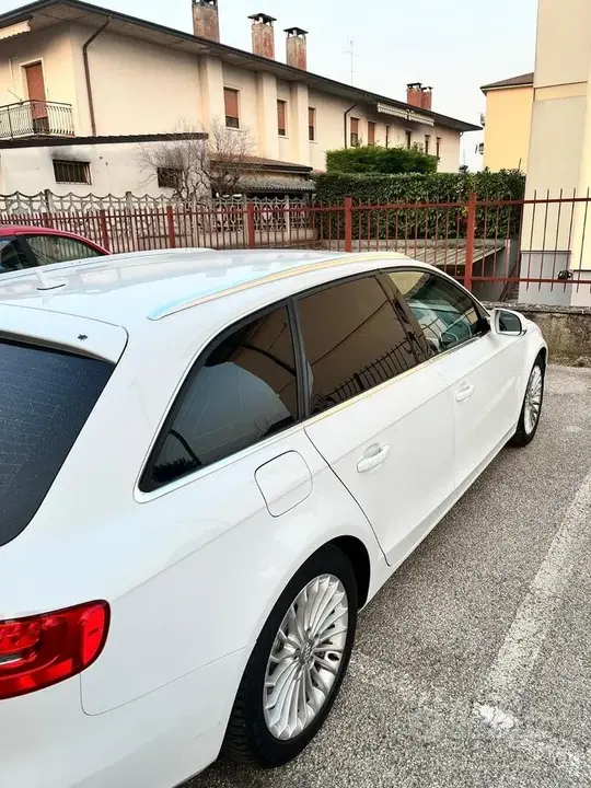 Audi A4 2012 photo 5
