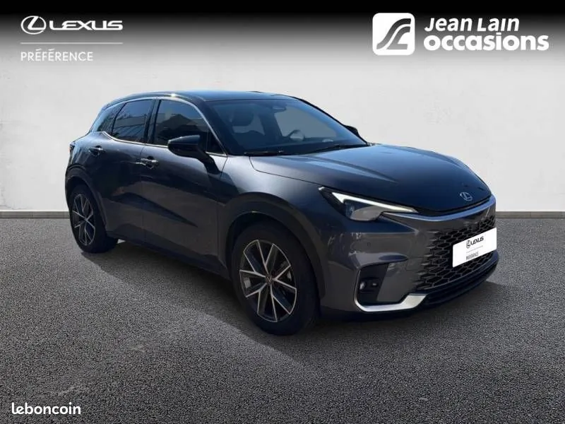 Lexus Lbx 2025 photo 3