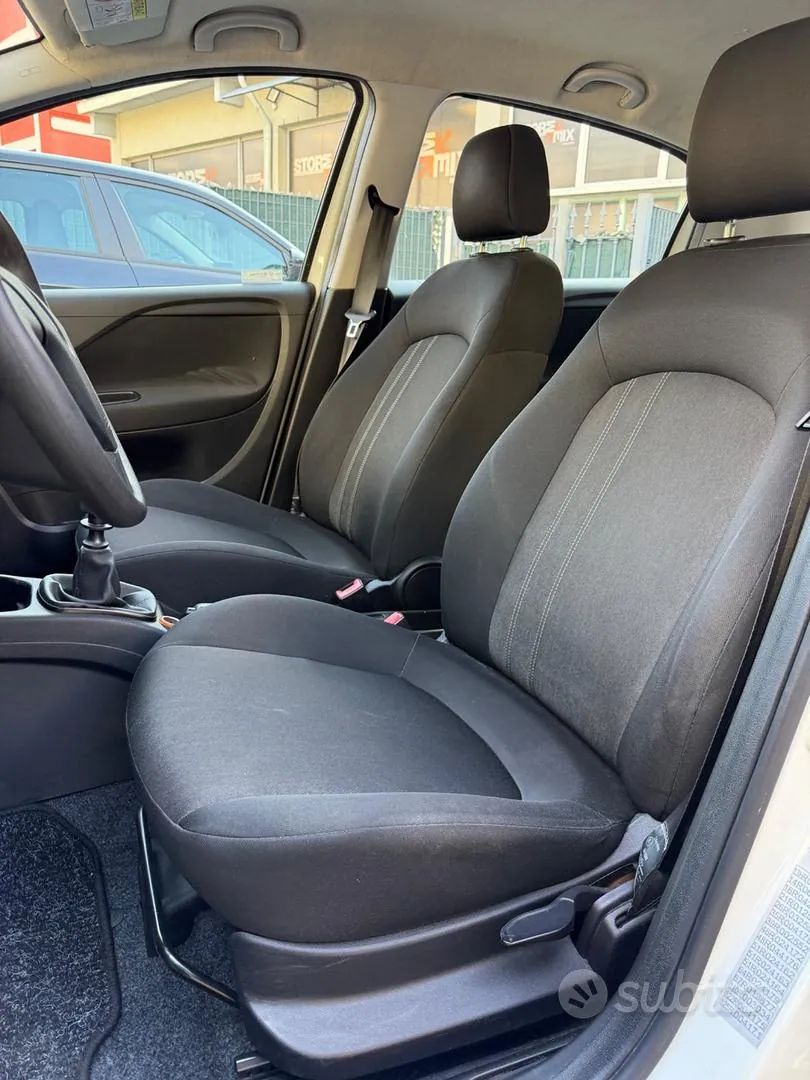 Fiat Punto 2016 photo 5
