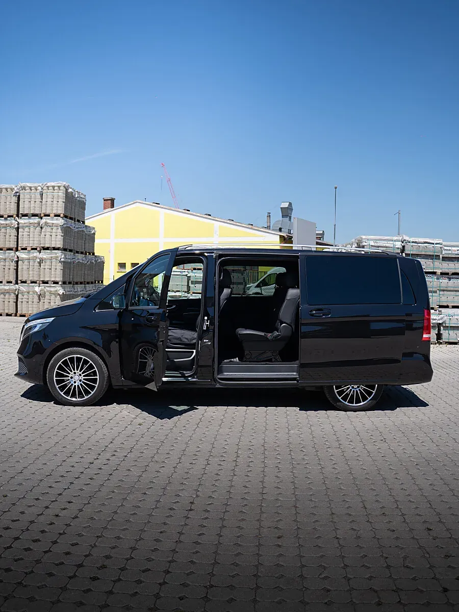Mercedes-Benz V-Class 2021 photo 3