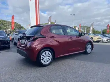 Toyota Yaris 2024 photo 3