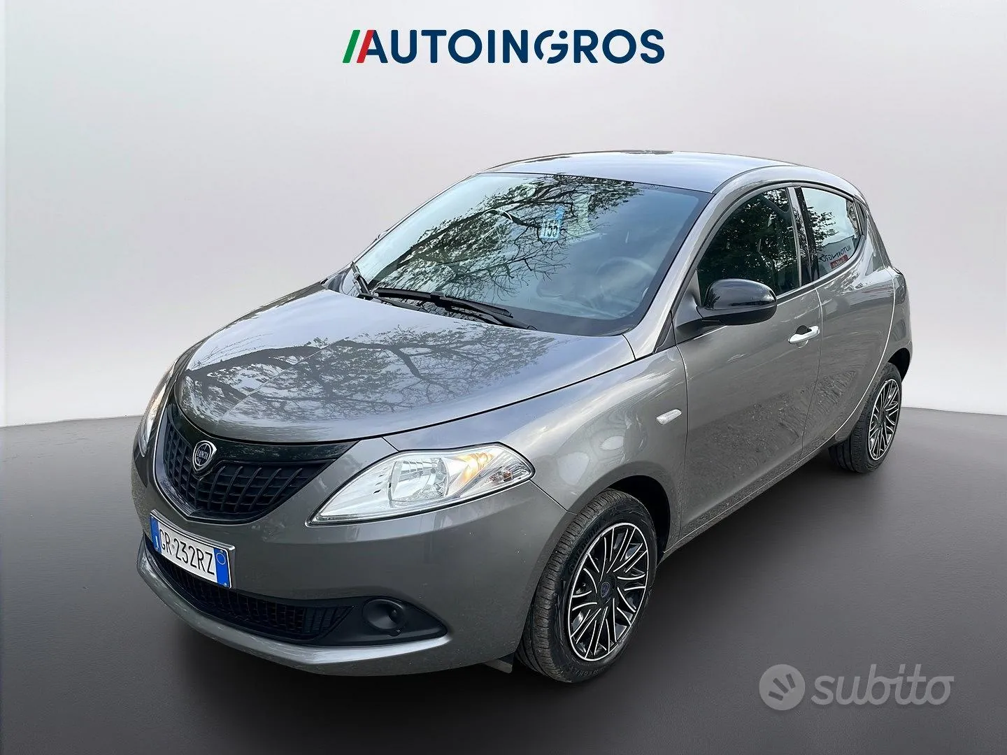 Lancia Ypsilon