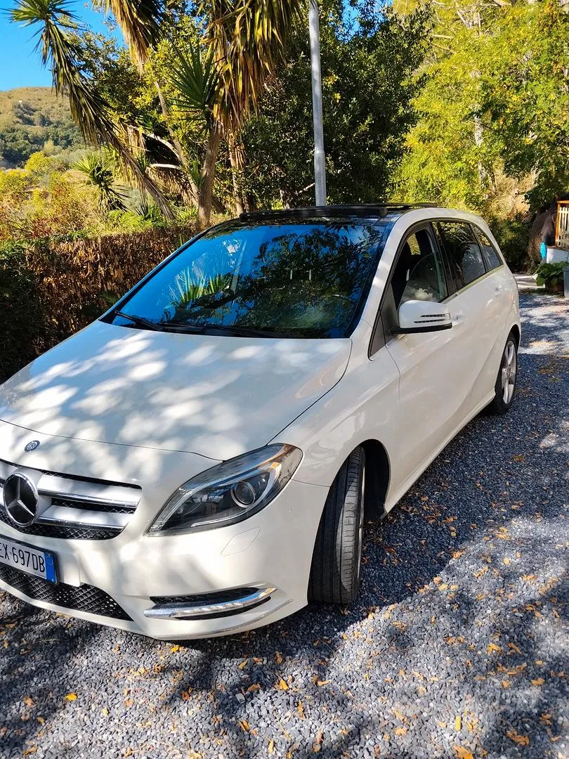 Mercedes-Benz B-Class 2014 photo 2