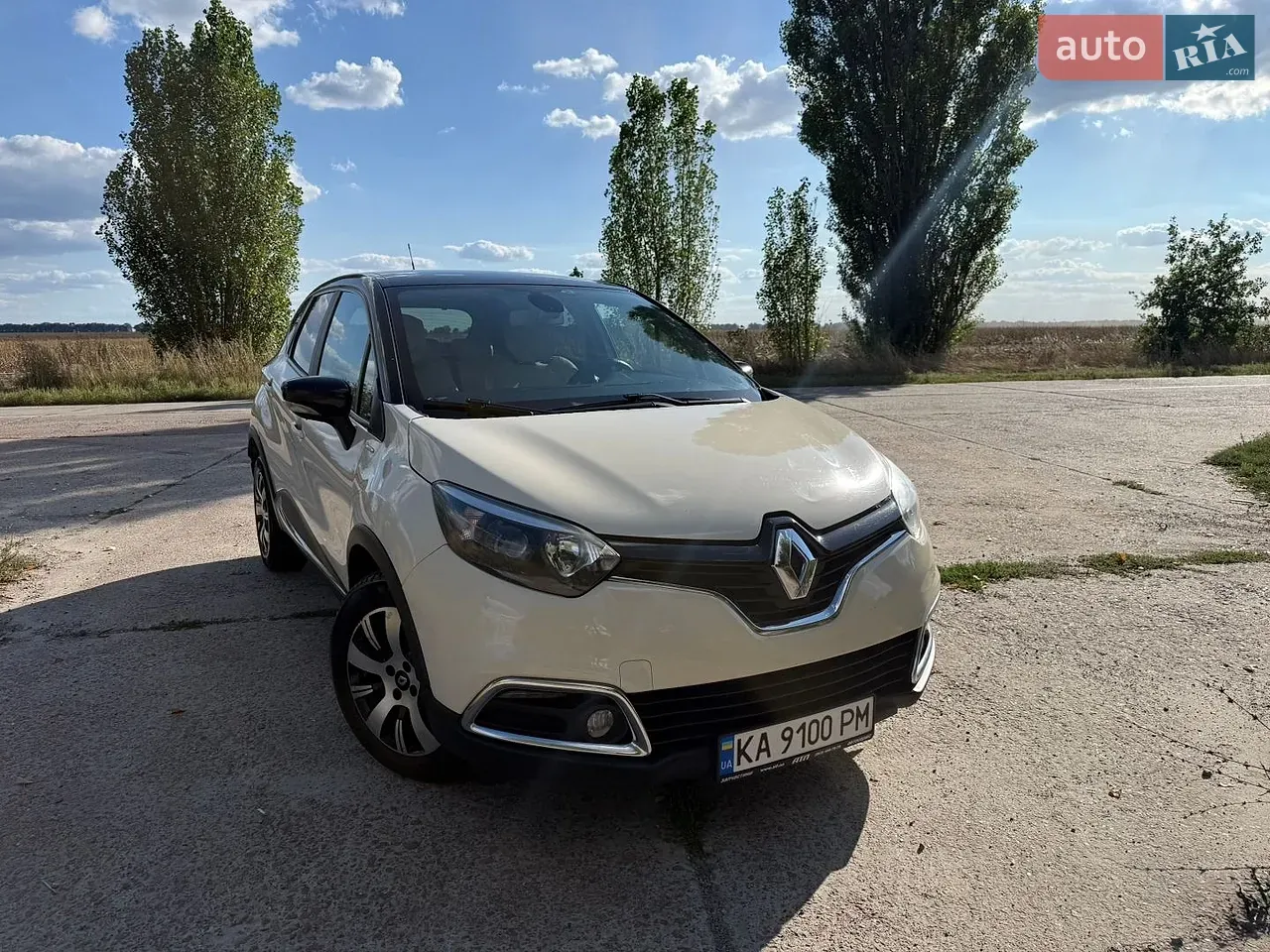 Renault Captur 2015 photo 2