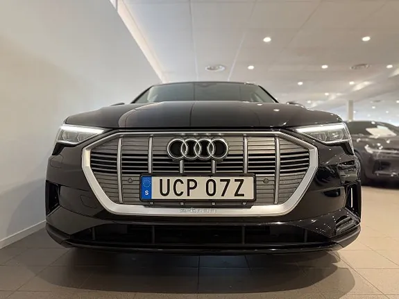Audi E-Tron 2020 photo 2