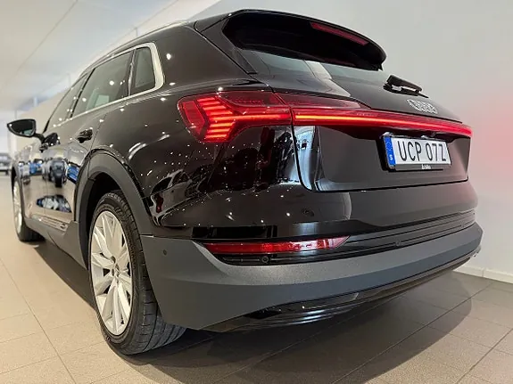 Audi E-Tron 2020 photo 4