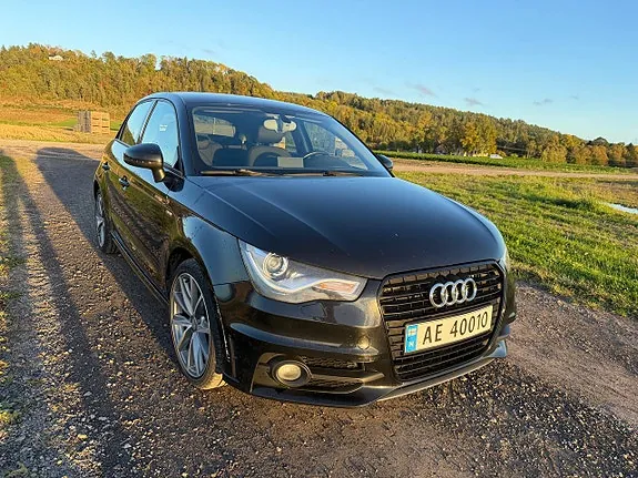 Audi A1 2014 photo 2