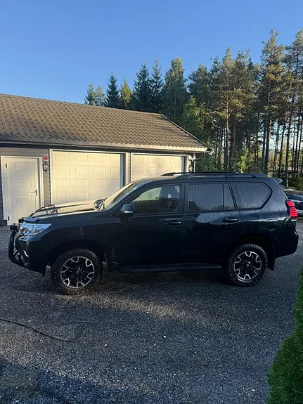 Toyota Land Cruiser 2019 photo 3