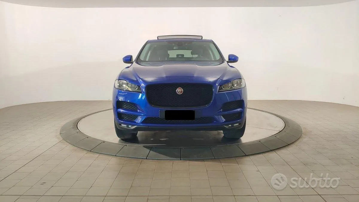 Jaguar F-Pace 2019 photo 3