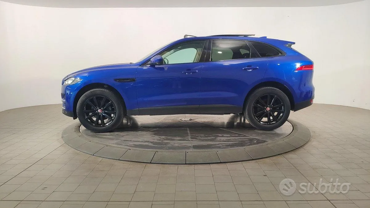 Jaguar F-Pace 2019 photo 4
