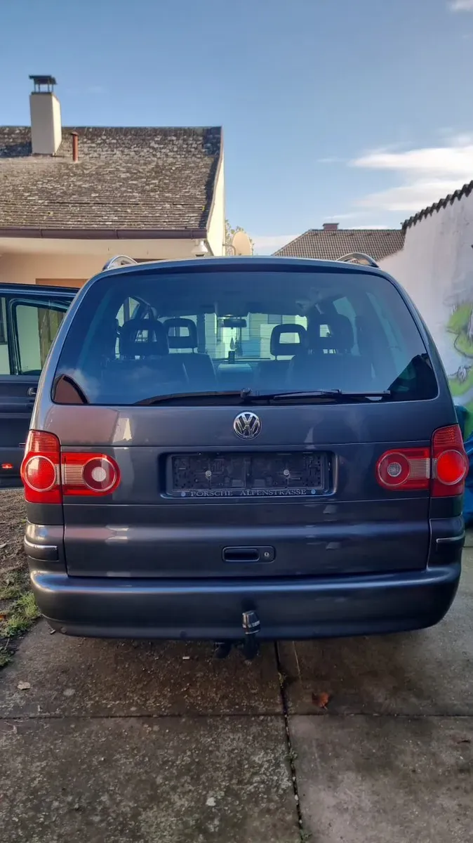 Volkswagen Sharan 2007 photo 2