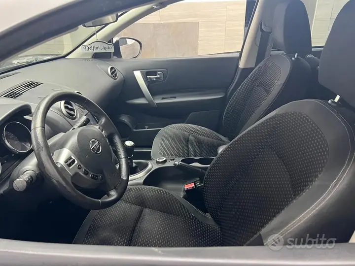 Nissan Qashqai 2009 photo 5