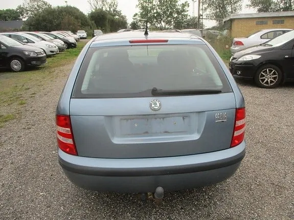 Skoda Fabia 2007 photo 4