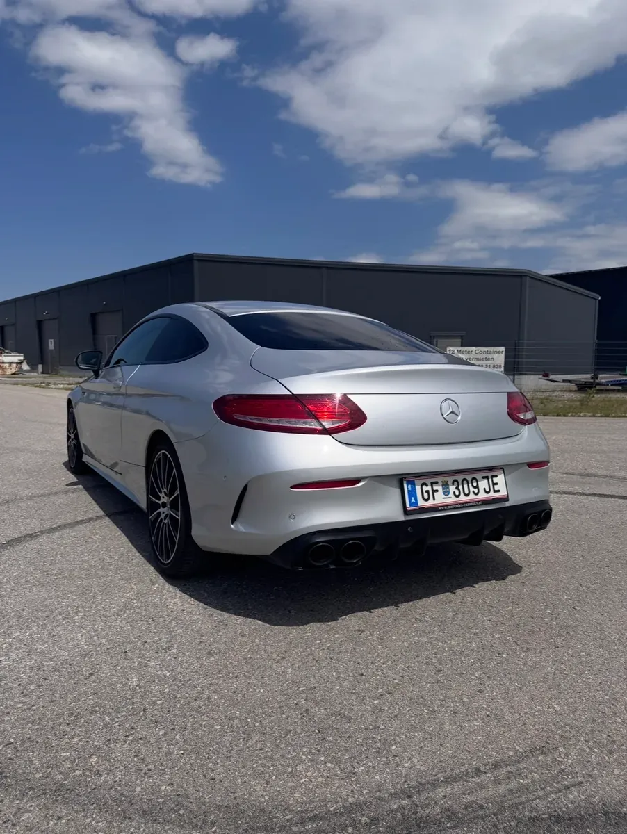 Mercedes-Benz C-Class 2017 photo 2