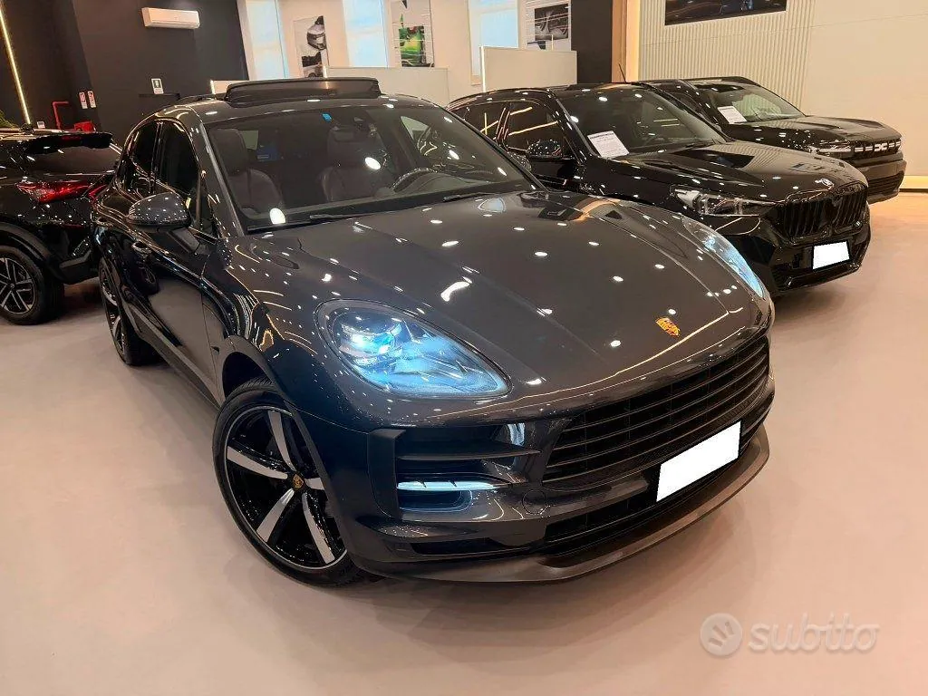 Porsche Macan 2021 photo 2