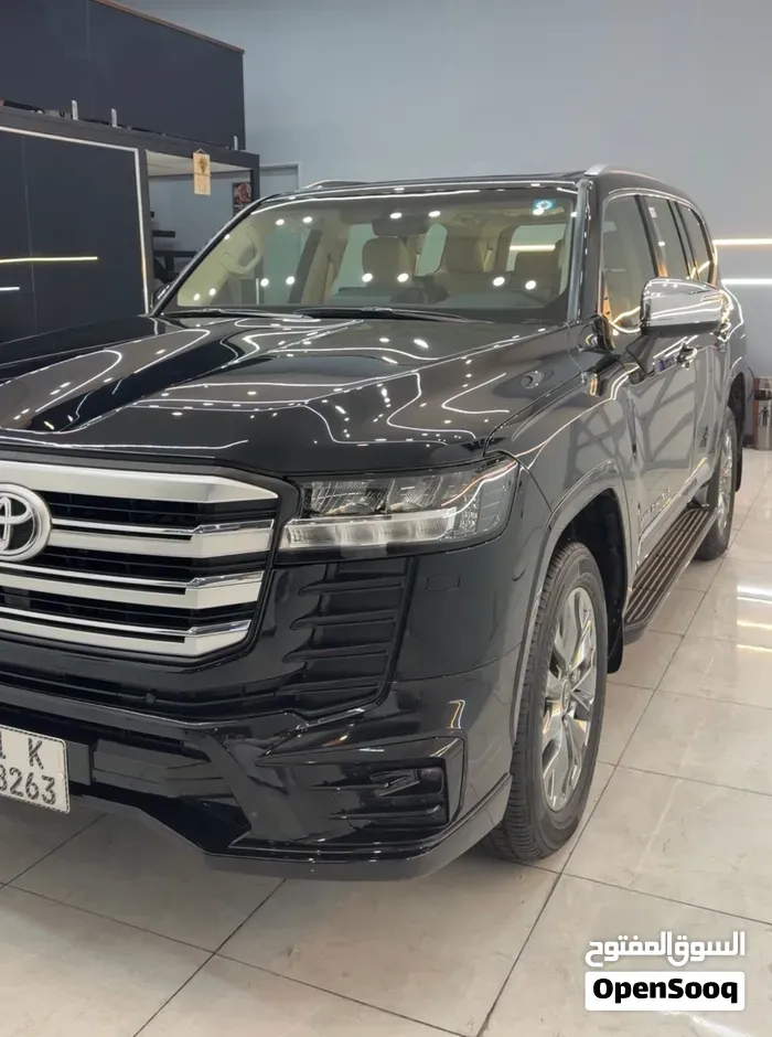 Toyota Land Cruiser Gxr 2025 photo 2