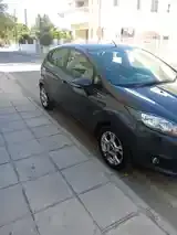 Ford Fiesta 2015 photo 3