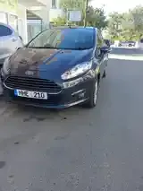 Ford Fiesta 2015 photo 2