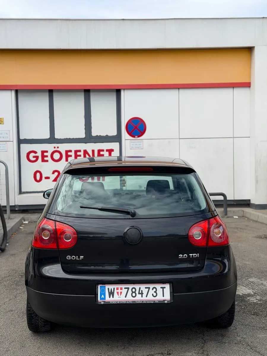 Volkswagen Golf 2004 photo 2