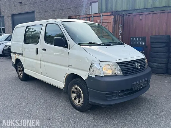 Toyota Hiace 2008 photo 2