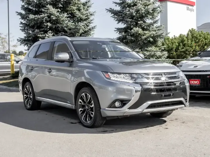 Mitsubishi Outlander 2018 photo 5