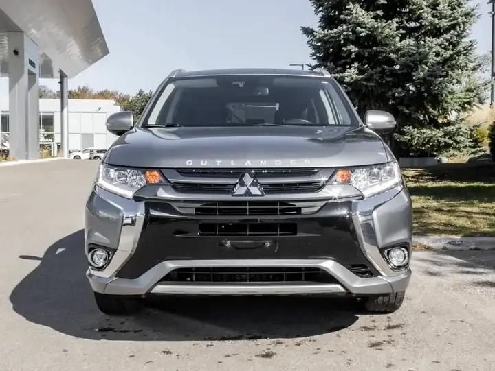 Mitsubishi Outlander 2018 photo 4