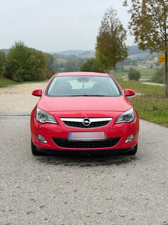 Opel Astra J
