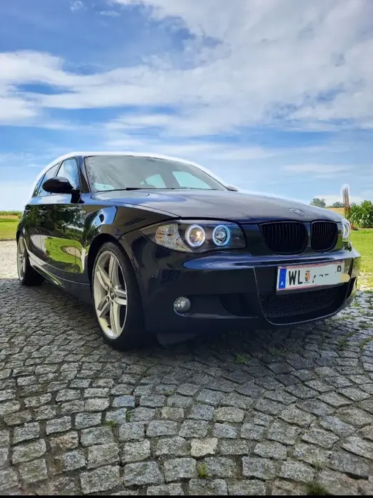 BMW 1 Series 2007 photo 2
