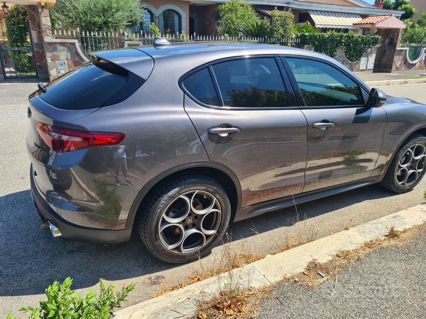 Alfa Romeo Stelvio 2017 photo 3