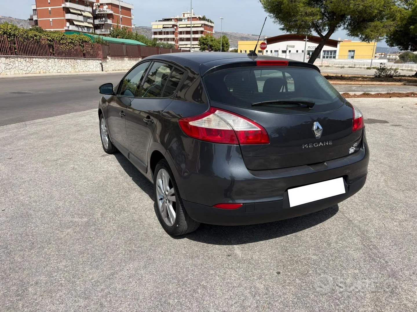 Renault Megane 2011 photo 4