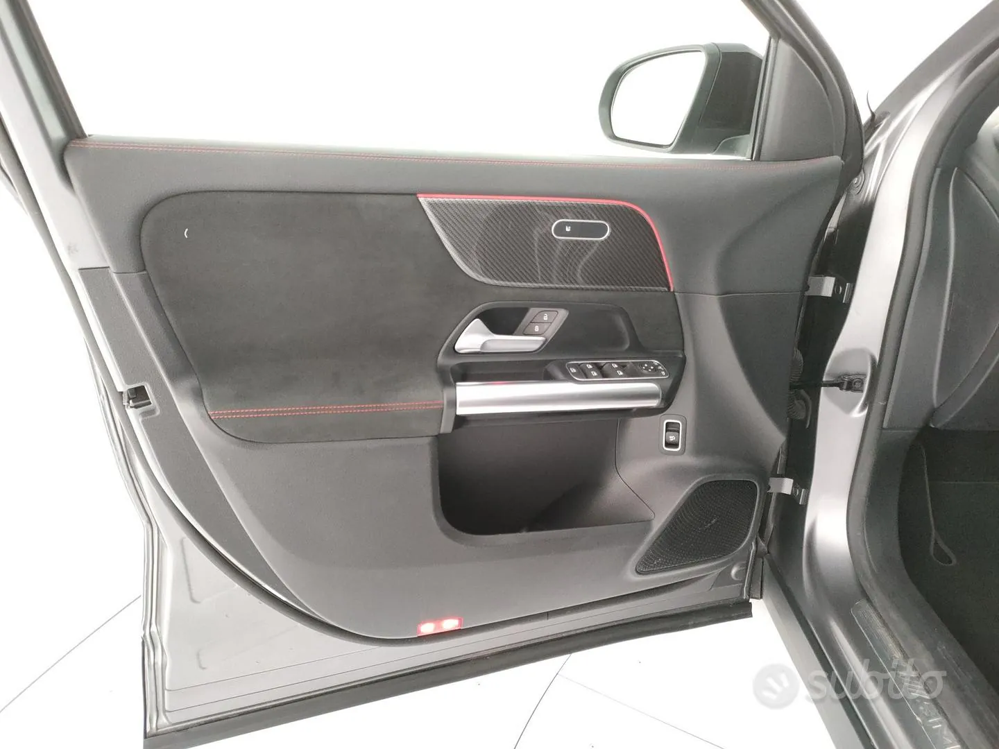 Mercedes-Benz Gla 2025 photo 5