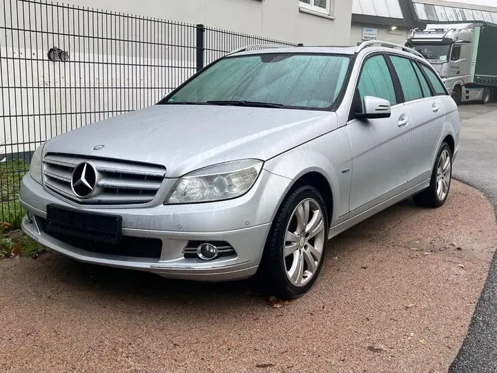 Mercedes-Benz C180