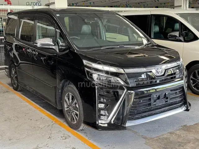 Toyota Voxy 2.0 Zs