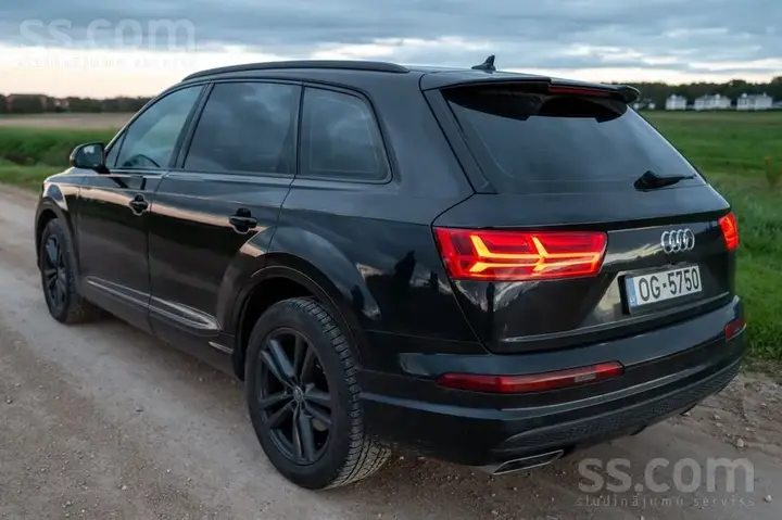 Audi Q7 2016 photo 3