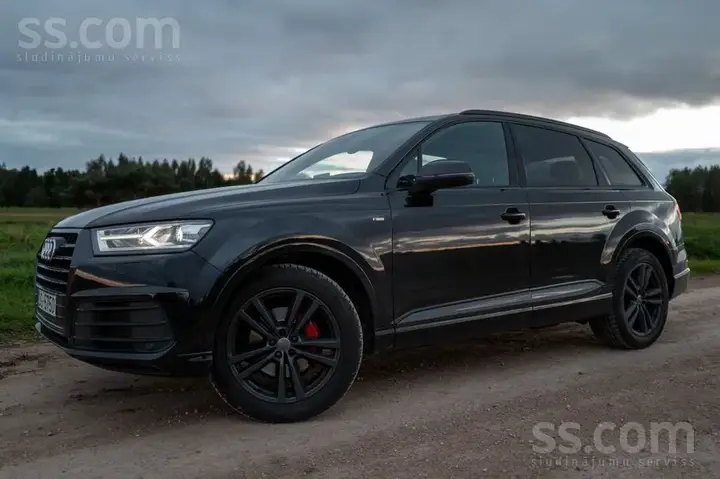 Audi Q7 2016 photo 2