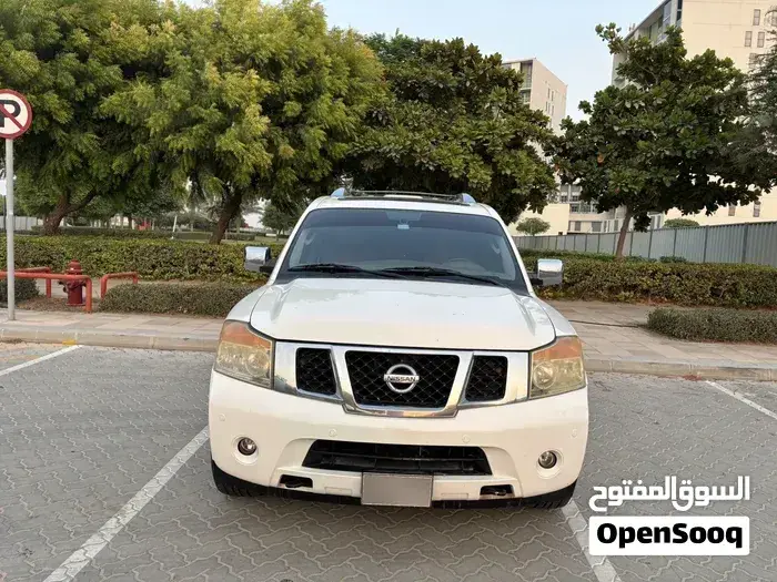 Nissan Armada 2011 photo 5