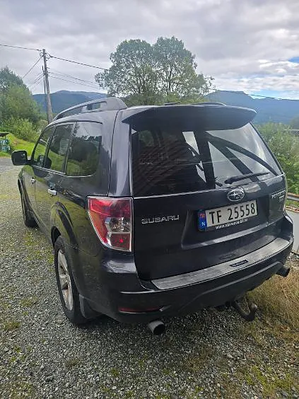 Subaru Forester 2010 photo 5