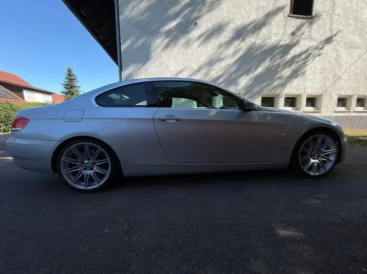BMW 335I Coupé