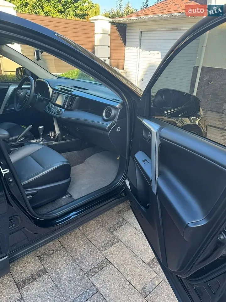 Toyota Rav4 2015 photo 5