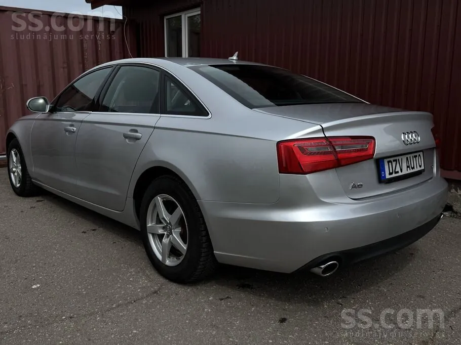 Audi A6 2011 photo 2