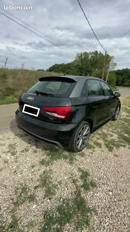 Audi A1 2017 photo 2