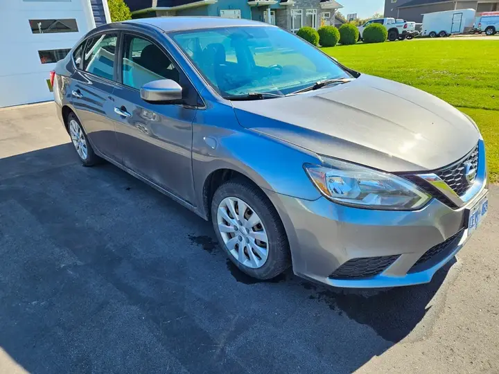 Nissan Sentra 2017 photo 2